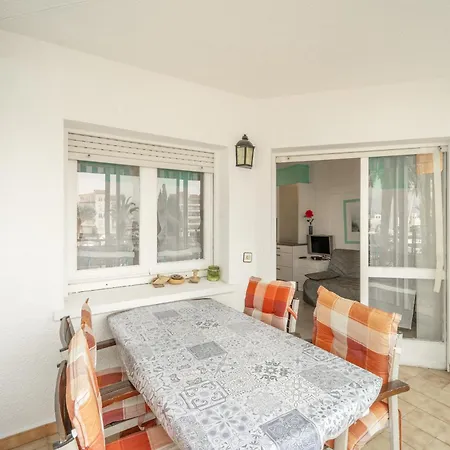 Welcs Estudio 228 Emp Frente Al Canal Apartment